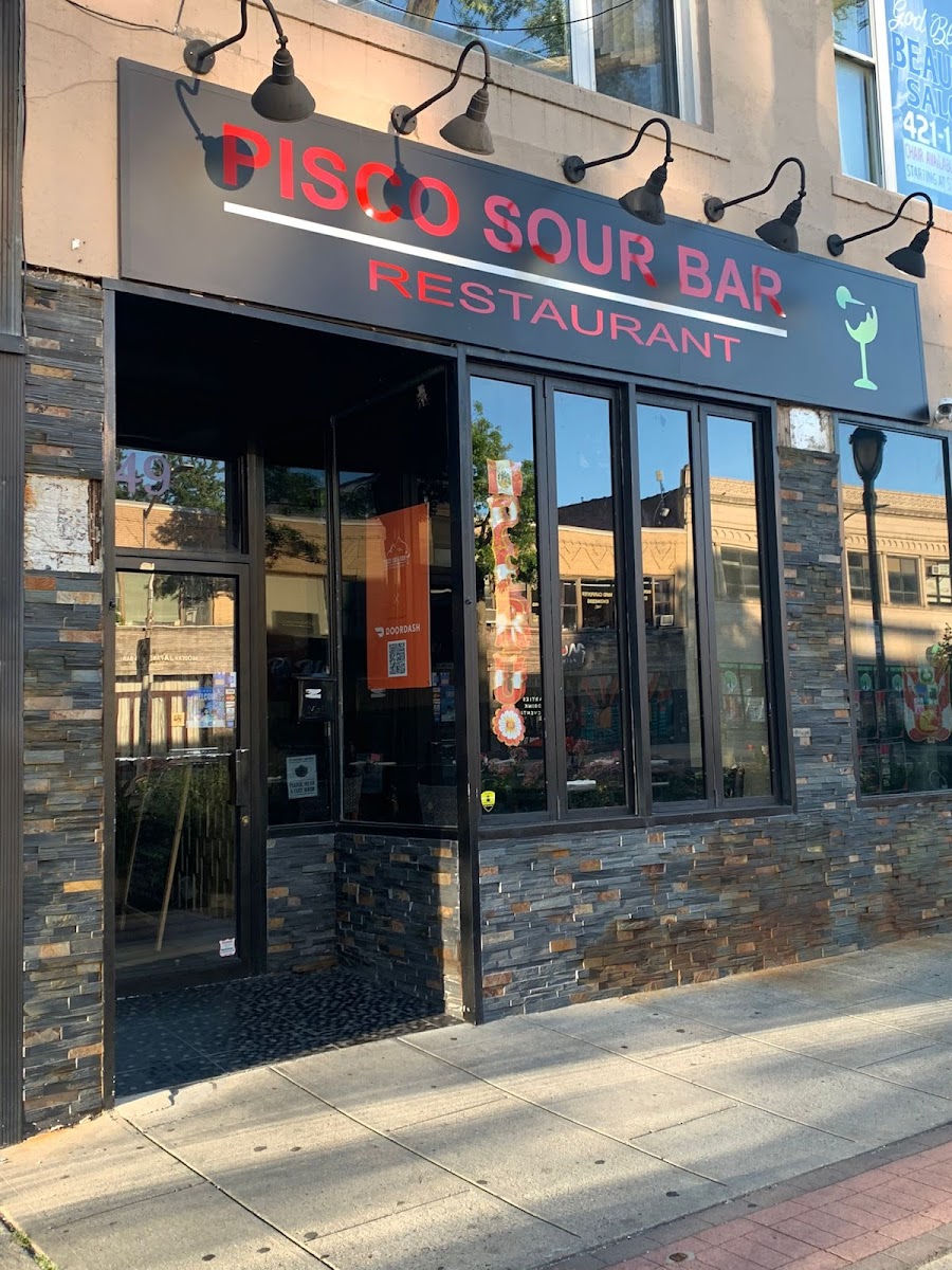 Pisco Sour Restaurant (Peruvian Cuisine)